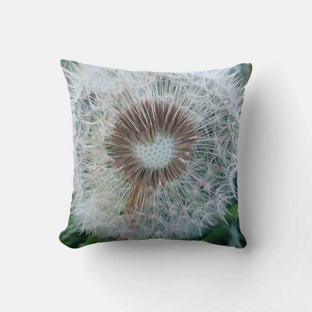 Lovely White Dandelion Kussen (Voorkant)
