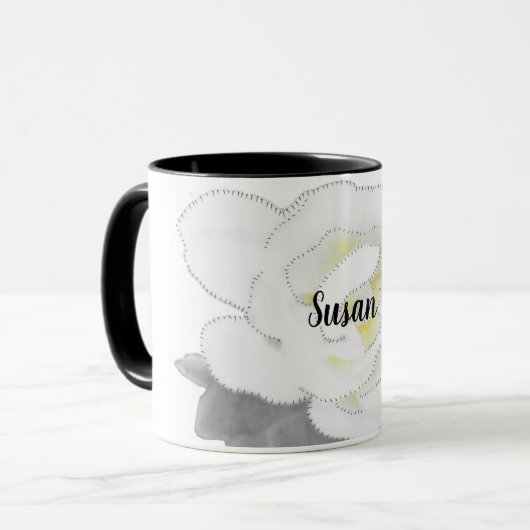 Lovely White Gardenia Flower on White Mok (Voorkant links)