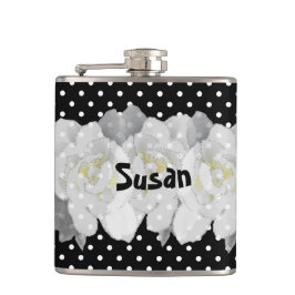 Lovely White Gardenia Flowers on Black and White Heupfles