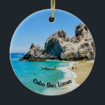 Lover Beach, Cabo San Lucas Keramisch Ornament<br><div class="desc">Lover's Beach is de grootste strandattractie in Cabo San Lucas. Zon,  zand en mooi water houden de mensen overdag bezig.</div>
