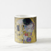 Love's Tapestry: Een kus in goud van Klimt Valenti Koffiemok (Center)