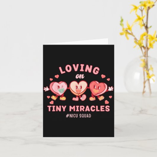 Loving On Tiny Miracles Nicu Squad Valentines Neon Kaart (Gele Bloem)
