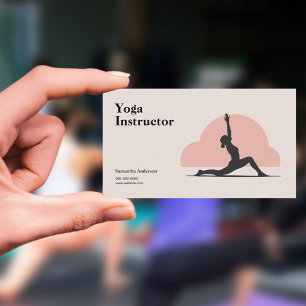 Low Lunge Pose - Yoga Instructeur Visitekaartje