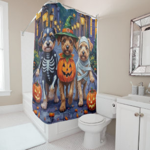 Lowchen-honden gaan langs voor trick-or-treat op H Douchegordijn