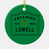 Lowell, MA Holiday Wreath Ceramic Ornament (Voorkant)