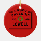 Lowell, MA Holiday Wreath Ceramic Ornament (Achterkant)