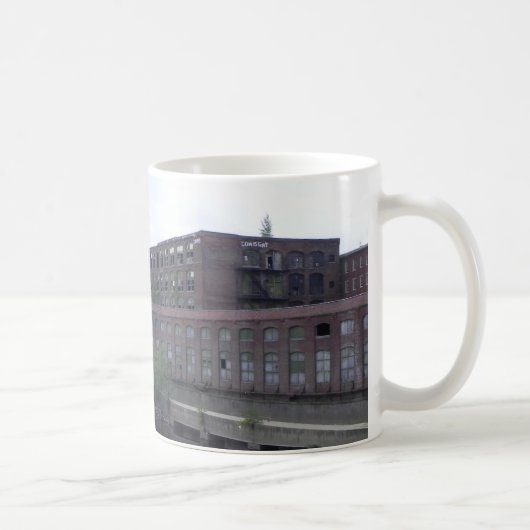 Lowell Massachusetts-fabrieken Koffiemok (Rechts)