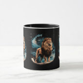 Löwennacht-T-Shirt-Design (Illustration)  Mok (Midden)