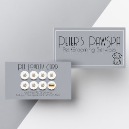 Loyaliteit van hondenpoten bij het verzorgen van h visitekaartje