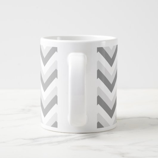 Lt. 2 Gray White Chevron Aqua Monogram Grote Koffiekop (Achterkant)