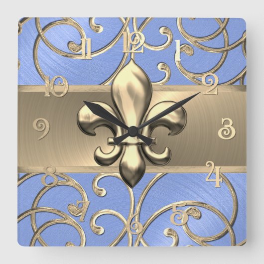 Lt Blauw en Goud filigraan Swirls Fleur de Lis Vierkante Klok (Voorkant)