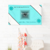 Lt Blue/Blauwgroen Clover Ribbon van Kenneth Yonci Spandoek (Insitu)