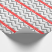 Lt Gray Med Gray White Chevron Coral Name Monogram Cadeaupapier (Hoek)