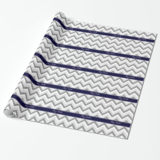 Lt Gray Med Gray White Chevron Navy Name Monogram Cadeaupapier (Uitgerold)