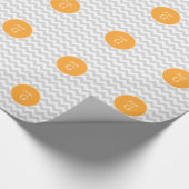 Lt Gray White Chevron Rnd Cantaloupe Name Monogram Cadeaupapier (Hoek)
