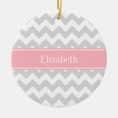 Lt Gray White Chevron Zigzag Pink Naam Monogram Keramisch Ornament (Voorkant)