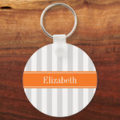 Lt Gray White Stripe Pumpkin Oranje Name Monogram Sleutelhanger (Voorkant)