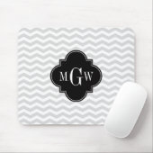 Lt Gray Wht Chevron Black Quatrefoil 3 Monogram Tn Muismat (Met muis)