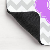 Lt Gray Wht Chevron Lila Quatrefoil Monogram Muismat (Hoek)