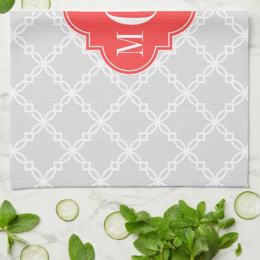 LT Grijs Wit Fancy Quatrefoil 3 Initiaal Monogram Theedoek (Gevouwen)