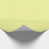 Lt Yellow and White Polka Dots Pattern Cadeaupapier (Hoek)