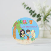 Luau Party with Palm Tree and Kinder Round Invitat Kaart (Staand voorkant)