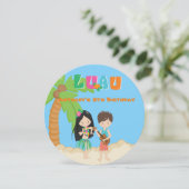 Luau Party with Palm Tree Round Invitation Kaart (Staand voorkant)