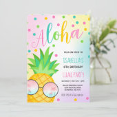 Luau Verjaardag Uitnodiging Ananas Hawaiian Luau (Staand voorkant)