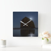 Lucht boven Haystack Rock | Cannon Beach, Oregon Vierkante Klok (Huis)