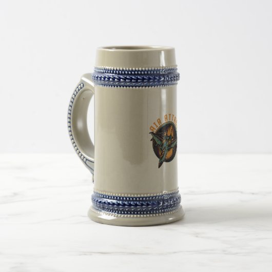 LUCHTAANVAL BIERPUL (Voorkant links)