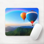 Luchtballon boven bergen regenboogmousepad muismat (Met muis)
