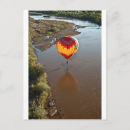 Luchtballon die de Rio Grande-rivier raakt Briefkaart