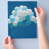 Luchtballonnen die in de blauwe lucht vliegen flyer (Hand)