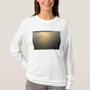 luchtbeeld van boot in het Gatunmeer Panama T-shirt