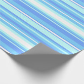 Luchtblauwe strepen cadeaupapier (Hoek)