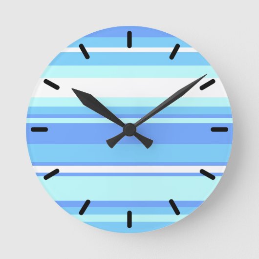 Luchtblauwe strepen ronde klok (Voorkant)