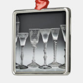 Luchtdraaibril, 1750-60 metalen ornament (Links)