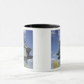 Luchthavenverzorgers testen de sprinklerinstallati mok (Midden)