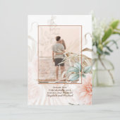 Luchtige BOHO Pampas Gras Licht Perzik Kleur Trouw Save The Date (Staand voorkant)