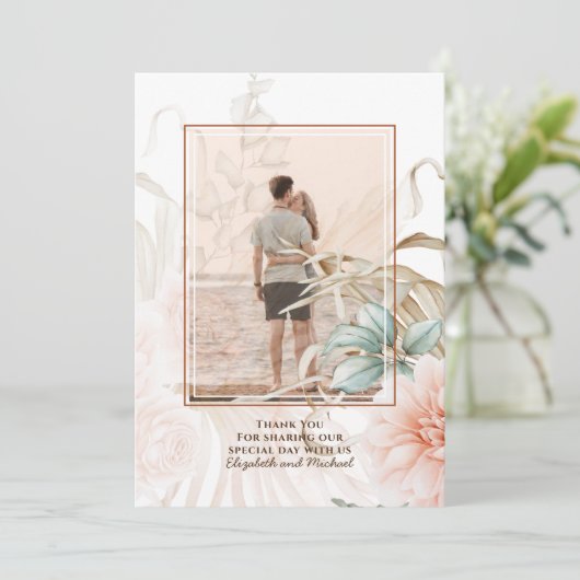 Luchtige BOHO Pampas Gras Licht Perzik Kleur Trouw Save The Date (Staand voorkant)