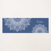 Luchtige witte mandala's blauw gepersonaliseerd ge yogamat (Achterkant (horizontaal))