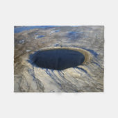 Luchtkrater Pingualuit, Quebec, Canada. Fleece Deken (Voorkant (Horizontaal))