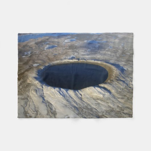 Luchtkrater Pingualuit, Quebec, Canada. Fleece Deken (Voorkant (Horizontaal))