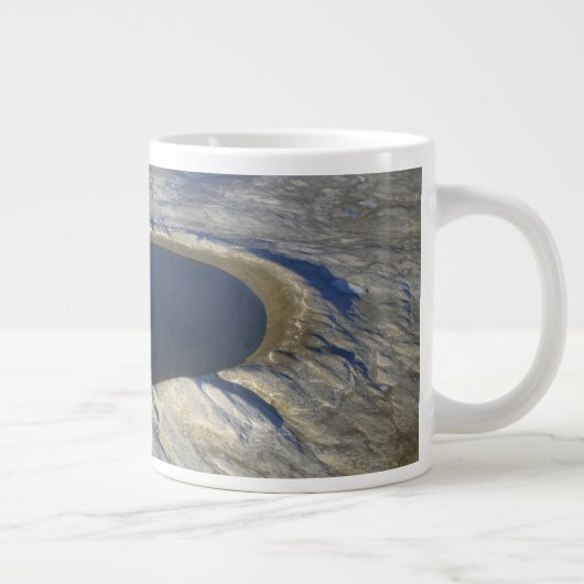 Luchtkrater Pingualuit, Quebec, Canada. Grote Koffiekop (Rechts)