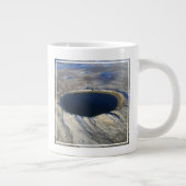 Luchtkrater Pingualuit, Quebec, Canada. Grote Koffiekop (Rechts)