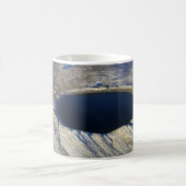 Luchtkrater Pingualuit, Quebec, Canada. Koffiemok (Center)