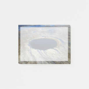 Luchtkrater Pingualuit, Quebec, Canada. Post-it® Notes