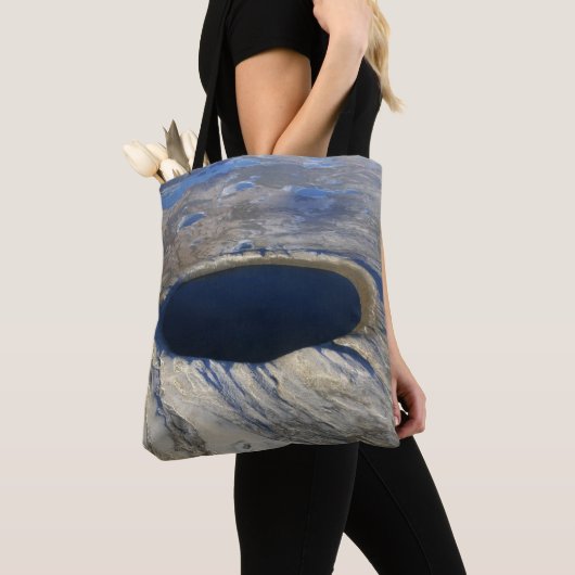 Luchtkrater Pingualuit, Quebec, Canada. Tote Bag (Dichtbij)