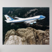 Luchtmacht Een over Mount Rushmore Poster (Voorkant)