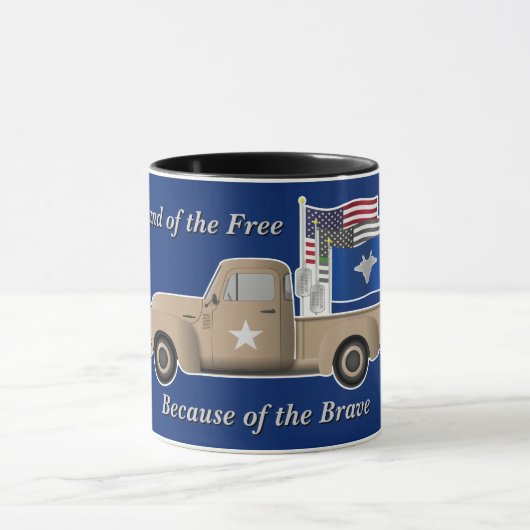 Luchtmacht Notenkraker met kleine militaire vracht Mok (Midden)